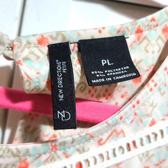 Womens tops 3 pk bundle. Size Petite Large - Picture 7 of 12